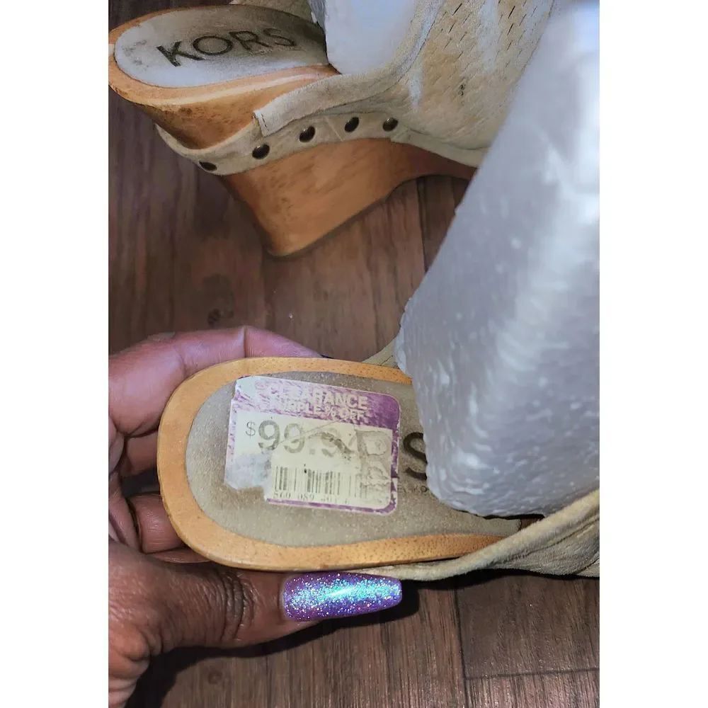 Kors Clogs - Picture 6 of 6